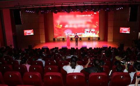 �������C����Y��Ո��