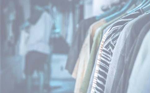 ���b�N�۷����߄���