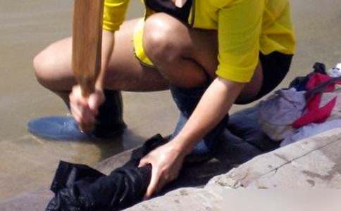 �DŮ���������Z�� ����ί�T���ɆT�����Z��