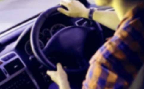 �{У��ُ��ͬ����