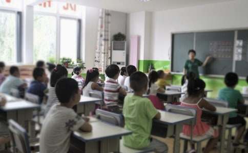 ���µ�һ�W(xu��)�ڽ̌W(xu��)�������Y(ji��)