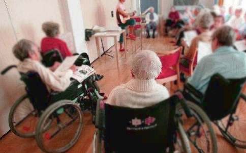 ��W(xu��)������Ժ���(d��ng)�߄���