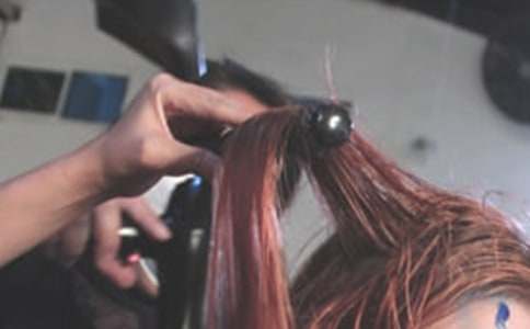 ���l(f��)��Ƹ�ú�ͬ�ă�(n��i)��