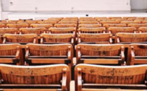 ���W(xu��)У�p��W(xu��)�M(f��i)��Ո(q��ng)�����ģ����x3ƪ��