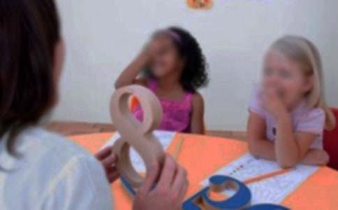 ���������׃��@����