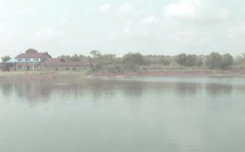 �~���а���ͬ