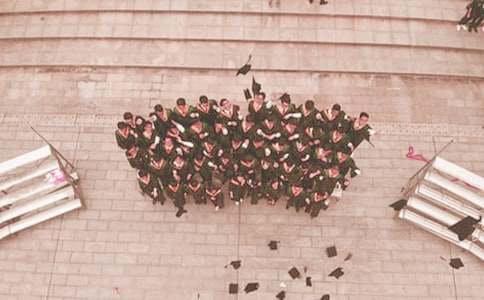 ���I(y��)�������b��[���x]