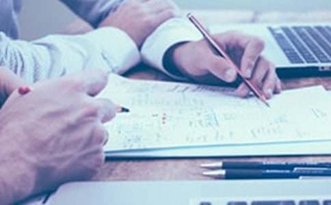 С�W(xu��)���꼉�Z�Ľ��нM�������Y(ji��)9ƪ