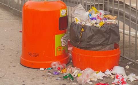 ���P��ɫ�����Ľ��h��